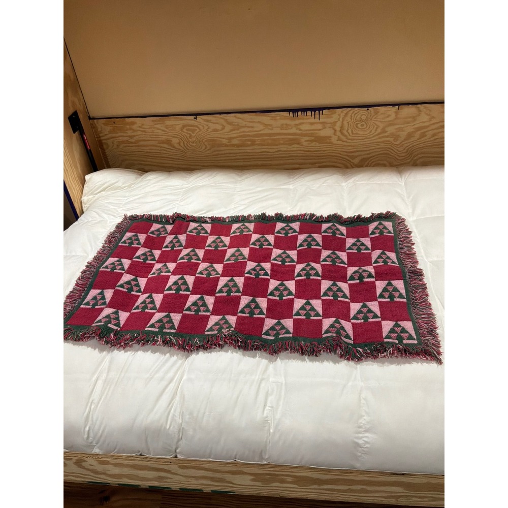 Unbranded Woven Tree Blanket Unisex 46x30 Red‎ Pink Green